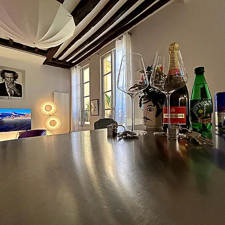 Fantastique Et Incroyable Le Marais Appartement