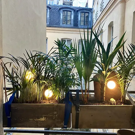 Fantastique Et Incroyable Le Marais * Paryż